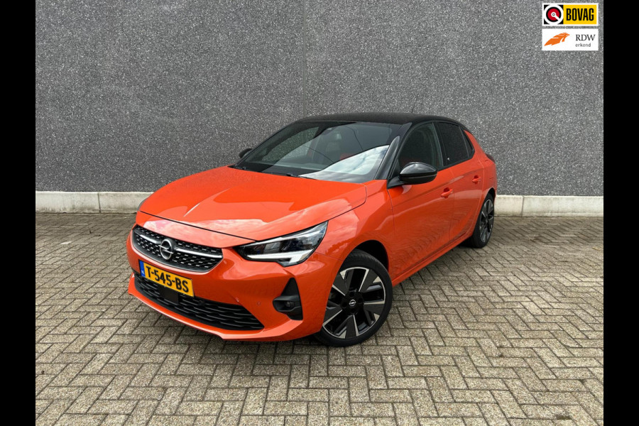 Opel CORSA-E GS Line 50 kWh | APPLE CARPLAY/ANDROID AUTO | NAVI | STOELVERWARMING | APK T/M 13-9-2025 | NIEUWSTAAT