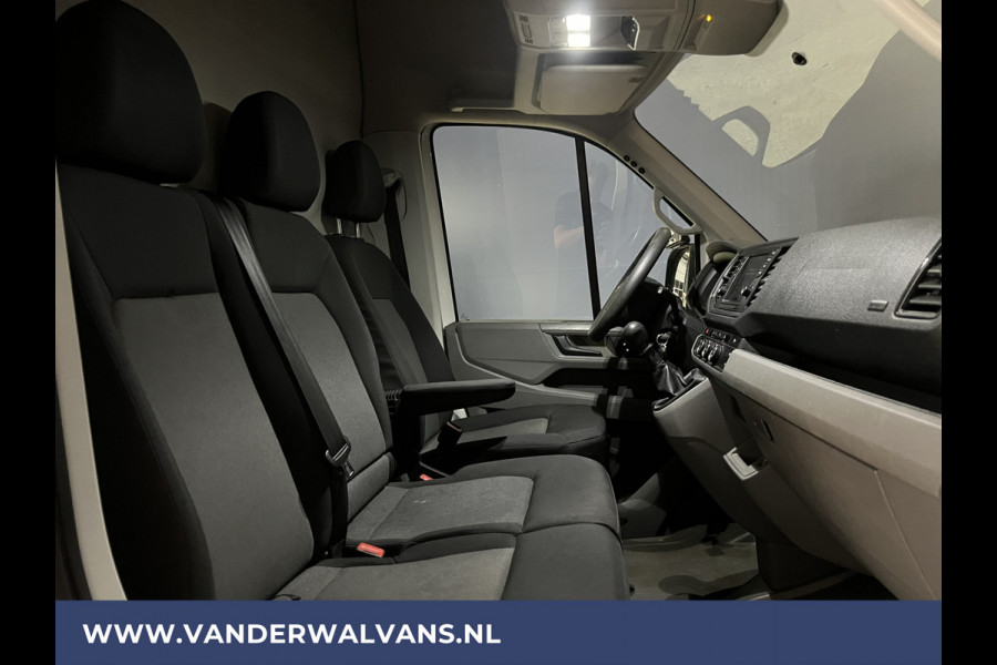 Volkswagen Crafter 35 2.0 TDI 177pk L4H3 L3H2 Euro6 Airco | 3500kg Trekhaak | Apple Carplay | stoelverwarming Android auto, bijrijdersbank