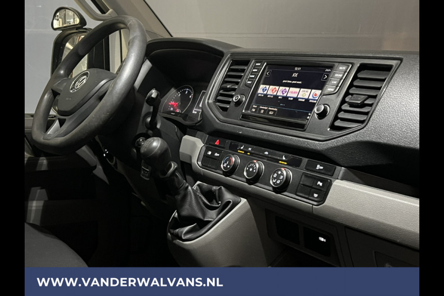 Volkswagen Crafter 35 2.0 TDI 177pk L4H3 L3H2 Euro6 Airco | 3500kg Trekhaak | Apple Carplay | stoelverwarming Android auto, bijrijdersbank