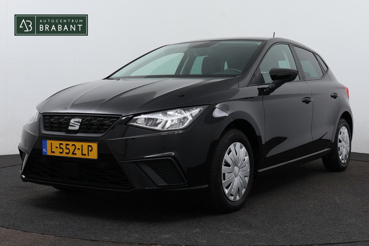 Seat Ibiza 1.0 TSI Style Business Intense (NAVIGATIE, CAMERA, PARKEERSENSOREN, CARPAY, 1e EIGENAAR, GOED ONDERHOUDEN)