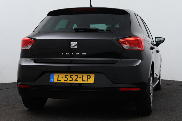 Seat Ibiza 1.0 TSI Style Business Intense (NAVIGATIE, CAMERA, PARKEERSENSOREN, CARPAY, 1e EIGENAAR, GOED ONDERHOUDEN)