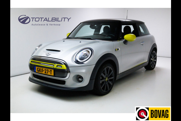 MINI Mini Electric Greenwich 33 kWh | € 2000,- Subsidie mogelijk! Panoramadak, Navigatie, Camera, Stoelverwarming, Keyless,