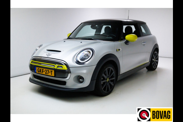 MINI Mini Electric Greenwich 33 kWh | € 2000,- Subsidie mogelijk! Panoramadak, Navigatie, Camera, Stoelverwarming, Keyless,