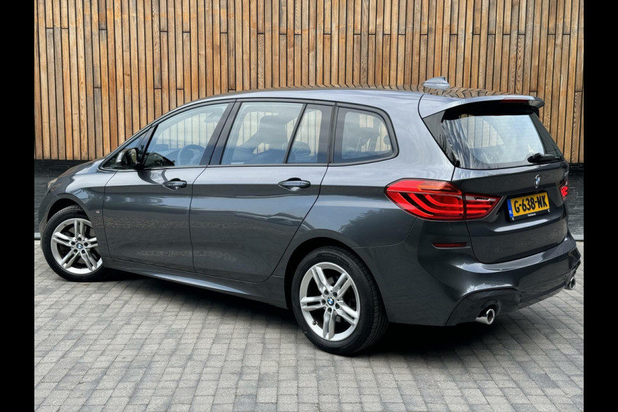 BMW 2 Serie Gran Tourer 220i M-sport 7-persoons Automaat | Achteruitrijcamera | Navigatie Proffesional | Sportstoelen | LED verlichting | DA