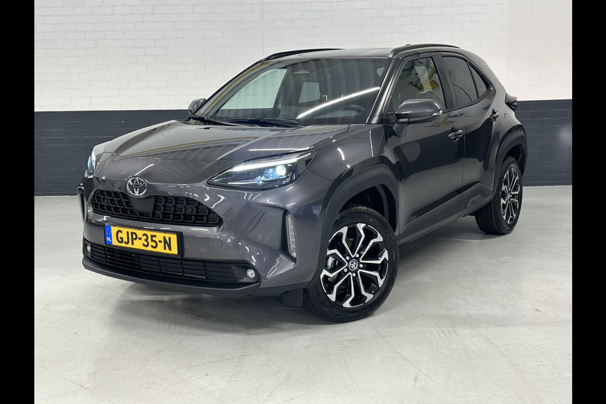 Toyota Yaris Cross 1.5 Hybrid 130 Executive NIEUW MODEL ACC | Parkeersensoren | Lane assist | dodenhoek assist | Two tone velgen Carplay | Parkeercamera | LED | Stoel/stuur verwarming