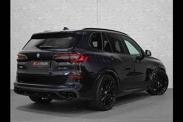 BMW X5 45e M-Performance Seats | 360 View | B&W High-End | Massage & Ventilatie | 22" | Laser | Soft-Close | Night-Vision | Panorama | Memory | Achterasbesturing | Keyless-Entry | 4-Zone Clima | Stoelverwarming V+A | Glaspook | Sfeerverlichting |