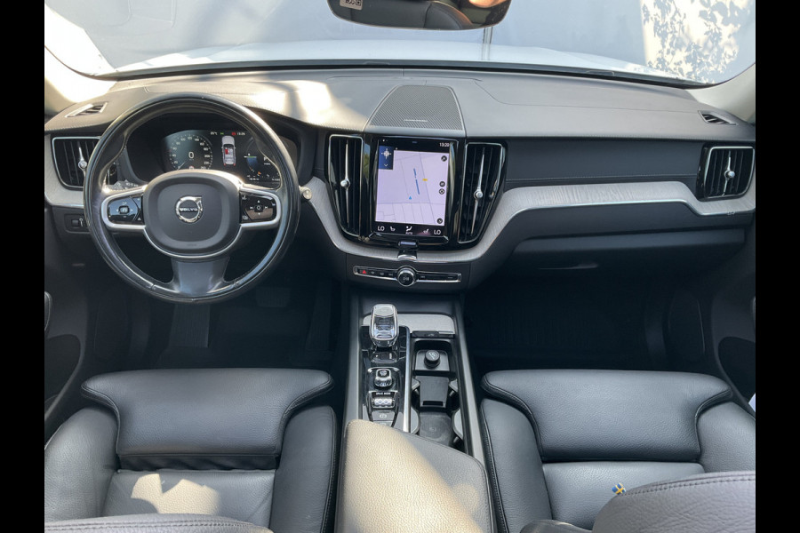 Volvo XC60 2.0 T6 PHEV AWD INSCRIPTION Harman/Kard Pano-Dak Stuur/stoelverw Trekhaak Plug-IN RECHARGE