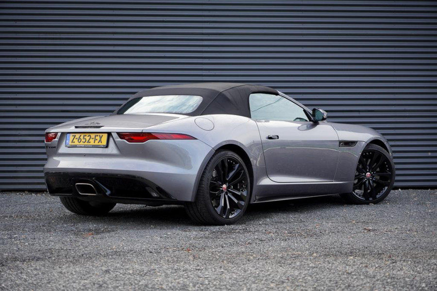 Jaguar F-Type P300 RWD R-Dynamic Black / Sportuitlaat / Leder / Stoelkoeling / Vol