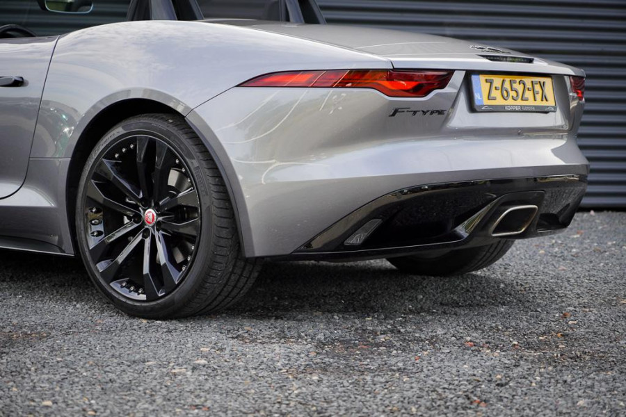 Jaguar F-Type P300 RWD R-Dynamic Black / Sportuitlaat / Leder / Stoelkoeling / Vol