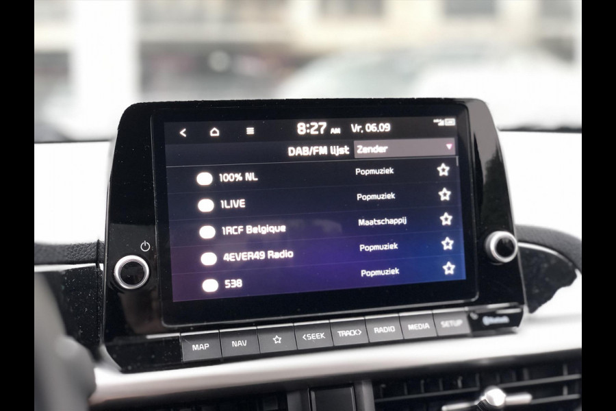 Kia Picanto 1.0 Dream Team | Navigatie, Apple CarPlay/Android Auto, Stoel + Stuurverwarming, Parkeercamera, Lichtmetalen velgen