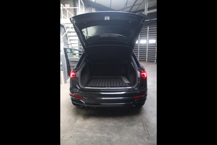 Audi Q3 35 TFSI 3x S-line VIRTUAL-CAMERA-ELKTR.STOELEN-CLIMA