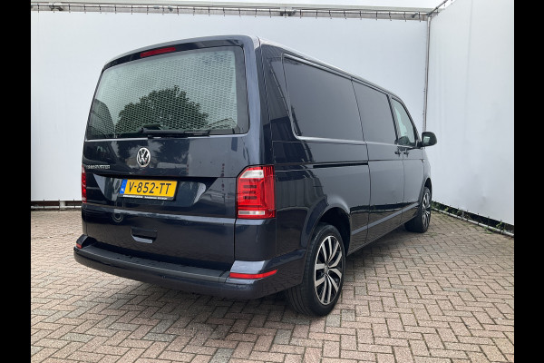 Volkswagen Transporter 2.0 TDI 204pk Aut7 L2H1 Highline Leer Trekhaak Lang 3-Persoons Adapt.Cruise