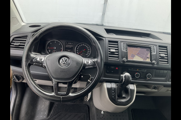 Volkswagen Transporter 2.0 TDI 204pk Aut7 L2H1 Highline Leer Trekhaak Lang 3-Persoons Adapt.Cruise