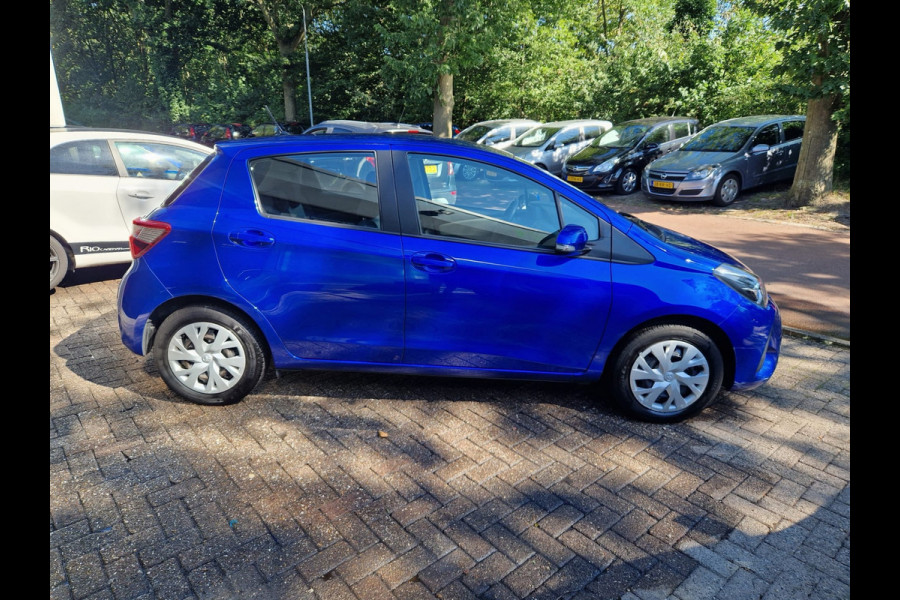 Toyota Yaris 1.5 VVT-i Aspiration | 2E EIGENAAR| 12 MND GARANTIE | CAMERA | CRUISE | AIRCO |