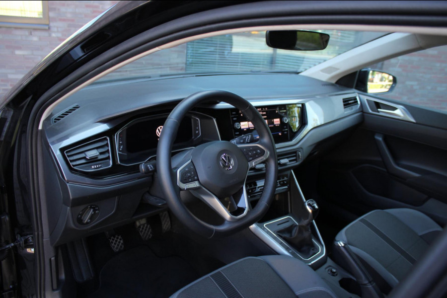 Volkswagen Polo 1.0 TSI Life Business