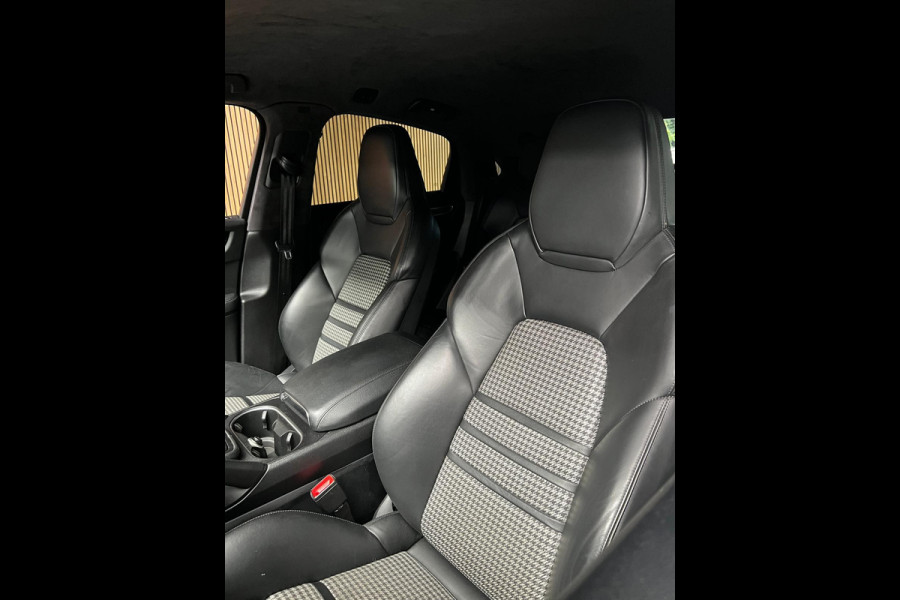 Porsche Cayenne Coupé 3.0 GT Sport Chrono Carbon Softclose Camera Bose Elektr. uitklapbare trekhaak Alcantara binnenhemel 22" LM velgen