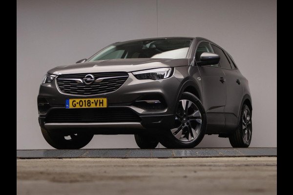 Opel Grandland X 1.2 Turbo Executive Sport (PANORAMADAK,NAVI,APPLE CARPLAY,LED,LANE ASSIST,CRUISE,PDC,CLIMATE,SPORTSTOELEN,GETINT)