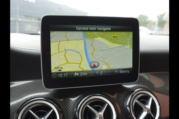 Mercedes-Benz GLA 180 Automaat AMG UrbanStyle Navigatie Climate Control Leder interieur 19"Lichtmetalen velgen