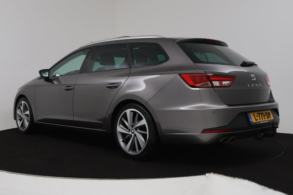 Seat León ST 1.4 EcoTSI Style Connect Automaat (PANORAMADAK, TREKHAAK, NAVI, PDC, STOELV, LED, CLIMATE, GOED ONDERHOUDEN)