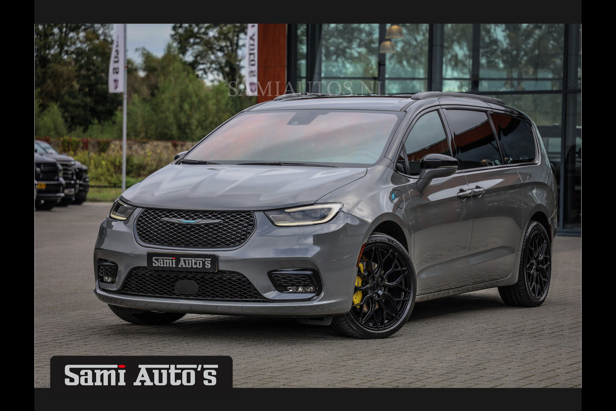 Chrysler Pacifica NIGHT PACK | 3.6 V6 Hybrid | 7 ZITTER PERSOONS AUTO | RS STYLE BEKLEDING | FACELIFT MODEL | 21 INCH BLACK WHEELS | 194 KW + 85 KW +- 380 PK | PRIJS INCL BTW | LAGE BIJTELLING | RELAXT RIJDEN, MET DEZE AUTO VOORKOM JE GEZEUR EN GEKLIER OP DE ACHTERBANK !