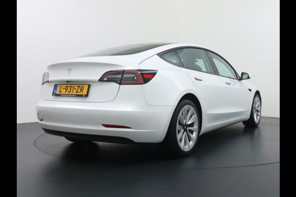 Tesla Model 3 Standard RWD Plus 60 kWh VAN 32.900,- VOOR 30.877,- ZOMERVOORDEEL: 2.023,-| FACELIFT ORG. NL. NAP KM.