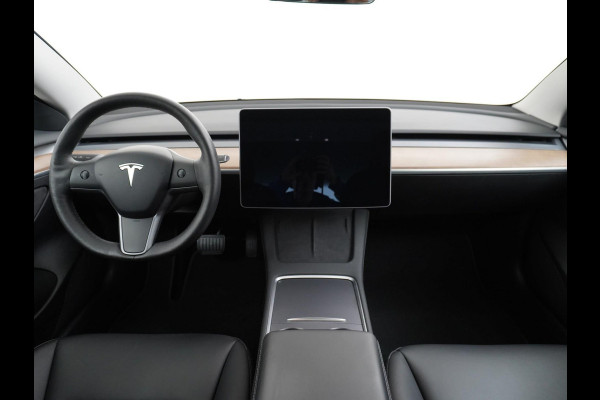 Tesla Model 3 Standard RWD Plus 60 kWh VAN 32.900,- VOOR 30.877,- ZOMERVOORDEEL: 2.023,-| FACELIFT ORG. NL. NAP KM.