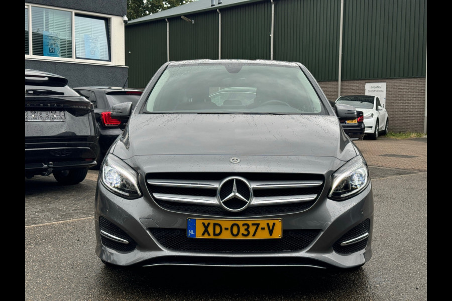 Mercedes-Benz B-Klasse 180 Ambition VAN: 22.900,- VOOR: 21.220,- UW ZOMERVOORDEEL: 1.680,- | UNIEKE KMSTAND | 1e EIGENAAR