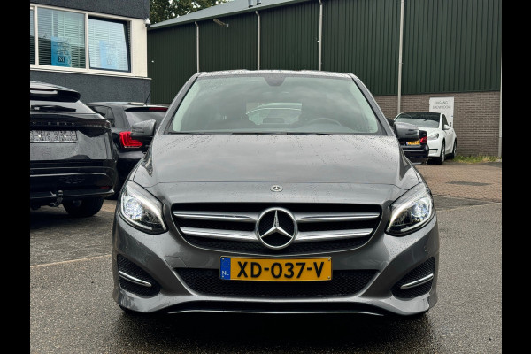 Mercedes-Benz B-Klasse 180 Ambition VAN: 22.900,- VOOR: 21.220,- UW ZOMERVOORDEEL: 1.680,- | UNIEKE KMSTAND | 1e EIGENAAR