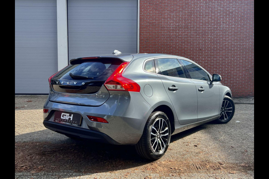 Volvo V40 2.0 D2 Nordic+ Camera | Keyless | Leder | Pano NAP