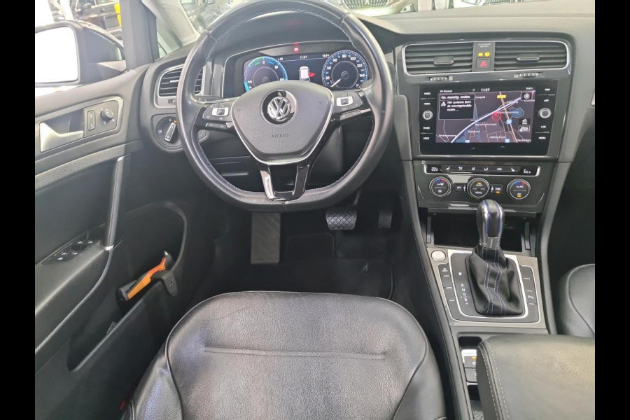 Volkswagen e-Golf e-Golf NL AUTO | SUBSIDIE | LEDER | VIRTUAL COCKPIT | STOELVERW |