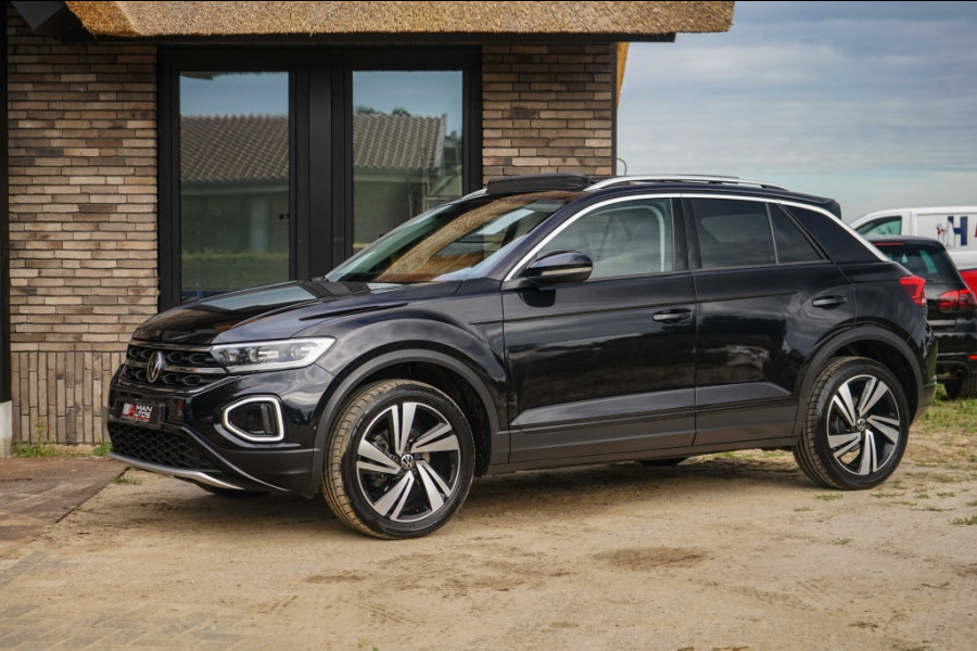 Volkswagen T-Roc T-Roc 1.5 TSI Style Facelift/Pano/IQ/DSG-7