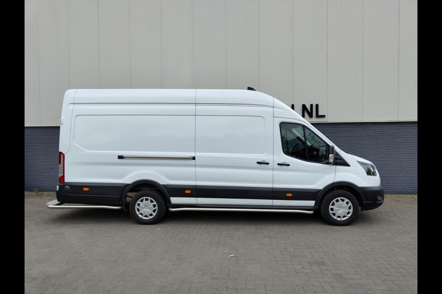 Ford Transit 350 2.0TDCI 130 pk L4H3 **PAK NU UW BPM VOORDEEL** Apple Carplay Android Navi Camera PDC-a+v Cruise Control Multi-Media-vb. Side SLECHTS 10.000 KM ! Connected services Autonomous Emergency Braking Roll Stability Control Side Bars ESP bots waarschuwing systeemStep-up-Bar Supervergrendeling Led downlight Spoorwisselassis 42.000 ex btw en bpm nieuw! Deze bus kost u nieuw in 2025 57.000 ex btw !