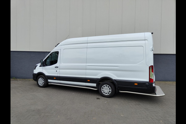 Ford Transit 350 2.0TDCI 130 pk L4H3 **PAK NU UW BPM VOORDEEL** Apple Carplay Android Navi Camera PDC-a+v Cruise Control Multi-Media-vb. Side SLECHTS 10.000 KM ! Connected services Autonomous Emergency Braking Roll Stability Control Side Bars ESP bots waarschuwing systeemStep-up-Bar Supervergrendeling Led downlight Spoorwisselassis 42.000 ex btw en bpm nieuw! Deze bus kost u nieuw in 2025 57.000 ex btw !