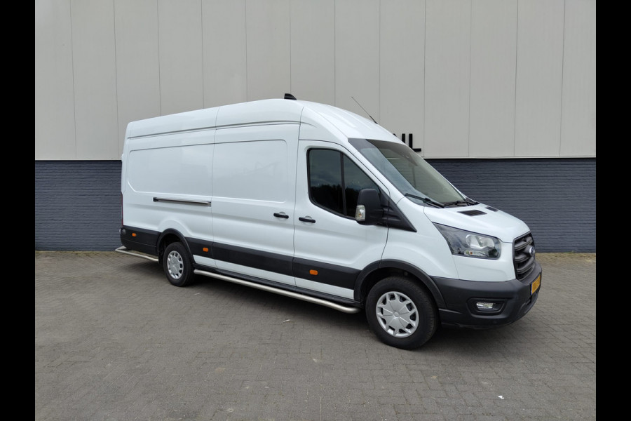 Ford Transit 350 2.0TDCI 130 pk L4H3 **PAK NU UW BPM VOORDEEL** Apple Carplay Android Navi Camera PDC-a+v Cruise Control Multi-Media-vb. Side SLECHTS 10.000 KM ! Connected services Autonomous Emergency Braking Roll Stability Control Side Bars ESP bots waarschuwing systeemStep-up-Bar Supervergrendeling Led downlight Spoorwisselassis 42.000 ex btw en bpm nieuw! Deze bus kost u nieuw in 2025 57.000 ex btw !