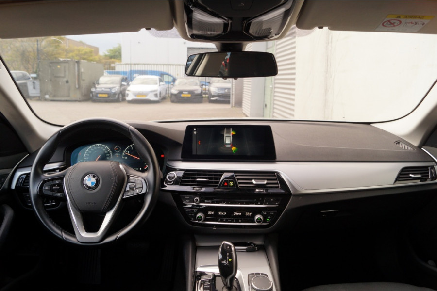 BMW 5 Serie Touring 520i 184pk Automaat Executive Edition -NAVI-ECC-