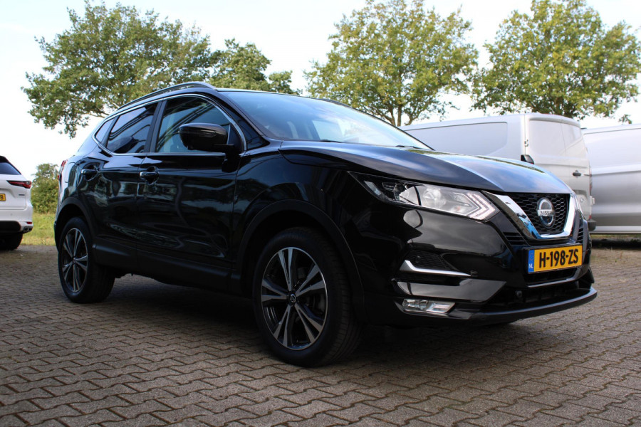 Nissan QASHQAI 1.3 DIG-T N-Connecta | Trekhaak | Panorama Dak | Climate Control | Cruise Control | Navigatie |