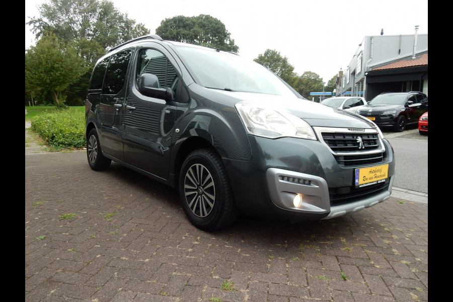 Peugeot Partner Tepee 1.2 STYLE*AIRCO*CR CONTR*TREKHAAK*NW DISTR RIEM*