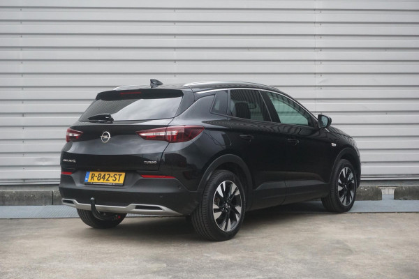 Opel Grandland X 1.2 Turbo Innovation Automaat | Trekhaak | Leder | Stoelverwarming en ventilatie | Parkeercamera 360° | Keyless entry | AGR voorstoelen