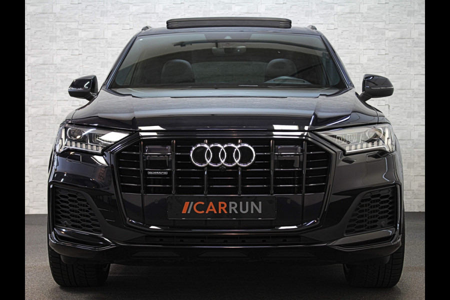 Audi Q7 55 TFSI e S-Line | Carbon | Panorama | RS Uitlaattips | Head-Up | ACC | Voll. Leder | Keyless-Go | Trekhaak 3500kg | Luchtvering | Tour-Pakket | Matrix-LED | Virtual-Cockpit | Carplay | Camera | DAB | Keyless-Go | 3-Zone Clima | Lane Assist. Rijklaarprijs incl Service en Bovag Garantie.