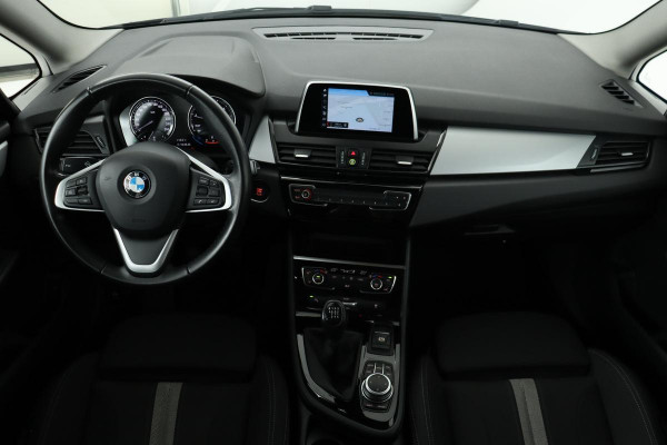 BMW 2 Serie Gran Tourer 216i Executive | 64.000km NAP | Sportstoelen | Trekhaak | PDC | Full LED | Navigatie | Climate control | Bluetooth