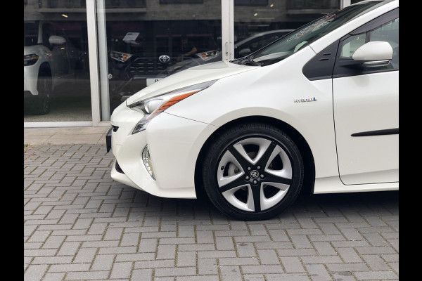 Toyota Prius 1.8 Hybrid White Edition | Eerste eigenaar, Head up display, Navigatie, Stoelverwarming, Dodehoekherkenning, Parkeersensoren