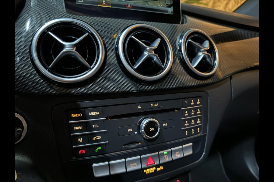 Mercedes-Benz B-Klasse B 200 AMG Line Garantie Panoramadak Xenon Camera Cruise Leder Rijklaar