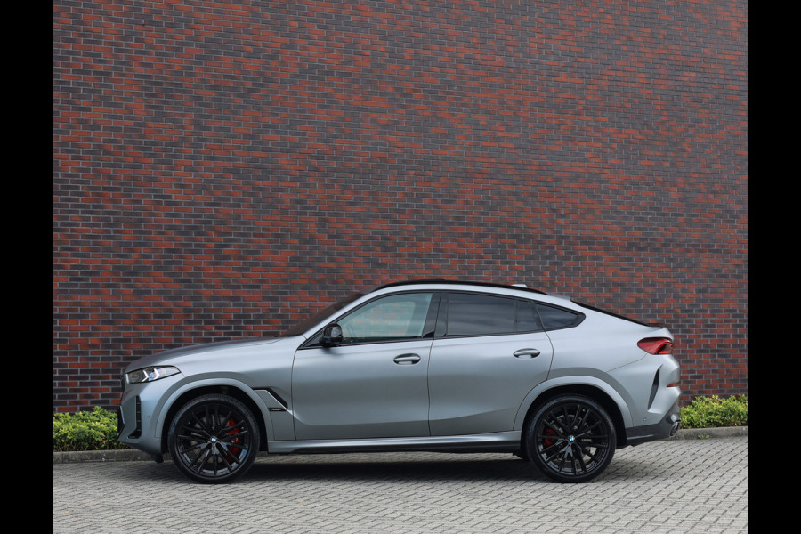 BMW X6 M60i xDrive *Pano*Trekhaak*SoftClose*Head-Up*