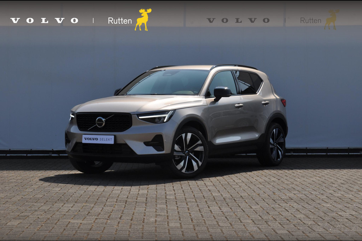 Volvo XC40 B4 211PK Automaat Plus Dark / Adaptive Cruise Control / Pilot Assist / Achteruitrijcamera / Harman kardon audio / Elektrische voorstoelen met geheugenfunctie bij bestuurder