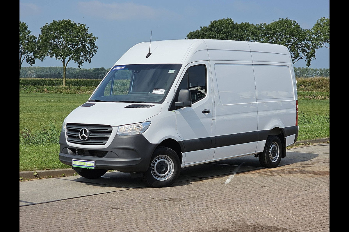 Mercedes-Benz Sprinter 317 1.9 CDI L2H2 RWD Automaat, MBUX 10 Inch, 3.5T Trekhaak, Automatische Airco, Cruise Control, Camera,