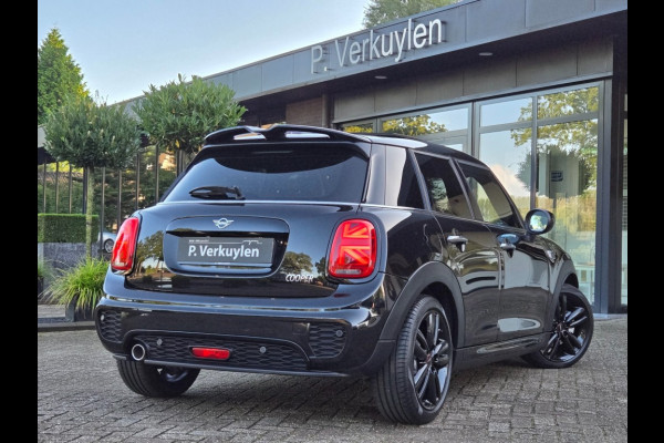 MINI Cooper 1.5 Cooper I JCW Pakket I Sportstoelen I Panorama I Navigatie I