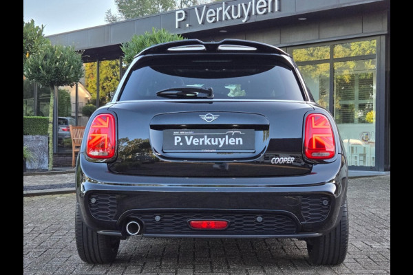 MINI Cooper 1.5 Cooper I JCW Pakket I Sportstoelen I Panorama I Navigatie I