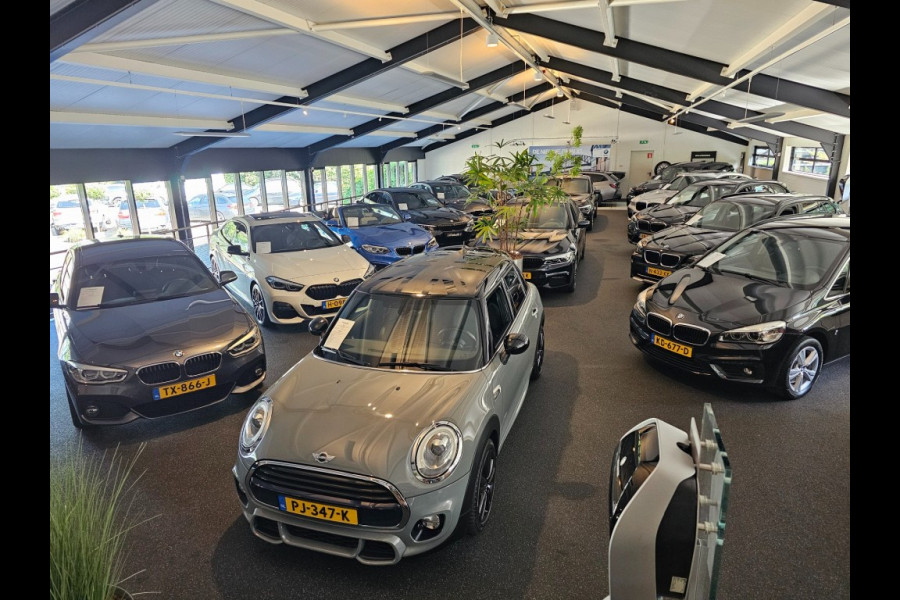 MINI Cooper 1.5 Cooper I JCW Pakket I Sportstoelen I Panorama I Navigatie I