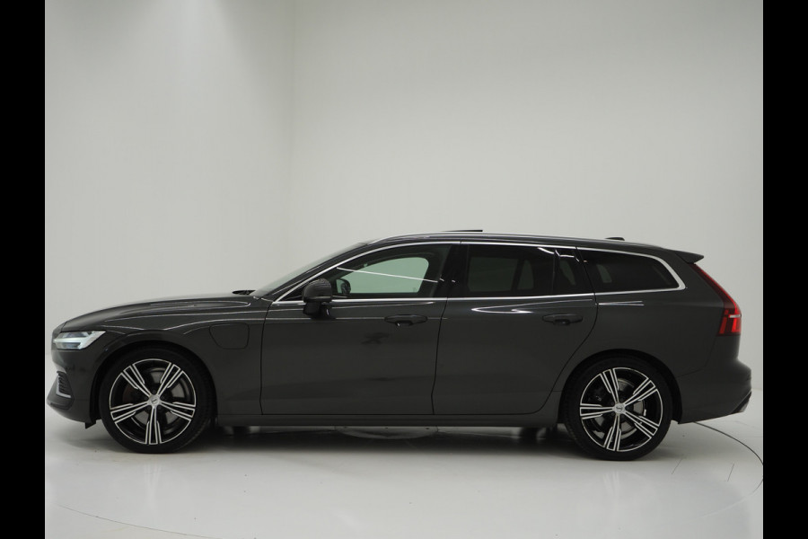 Volvo V60 2.0 T8 Recharge AWD Inscription | Panoramadak | Pilot Assist | Massage | 360 | Trekhaak