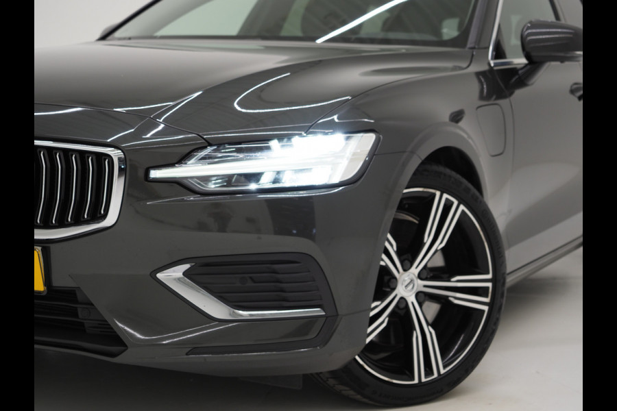 Volvo V60 2.0 T8 Recharge AWD Inscription | Panoramadak | Pilot Assist | Massage | 360 | Trekhaak